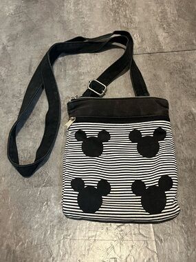 Disney Parks Mickey Mouse Cross Body Purse (Three Zipper Pockets)